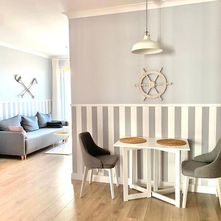 Mieszkanie W Marynarskim Stylu 700M Od Morza Kołobrzeg Exterior foto